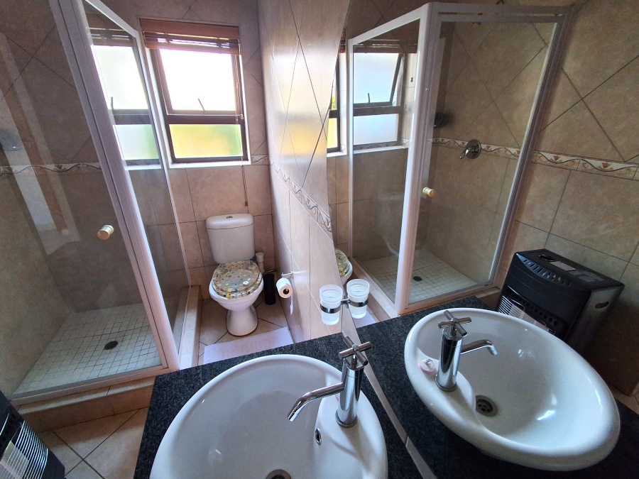 4 Bedroom Property for Sale in Ifafi North West